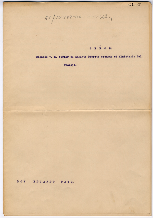 Documento 2. AGA, "R.D. creando el Ministerio de Trabajo. Portada", 1920, sig. 51/10372, exp. 568/2